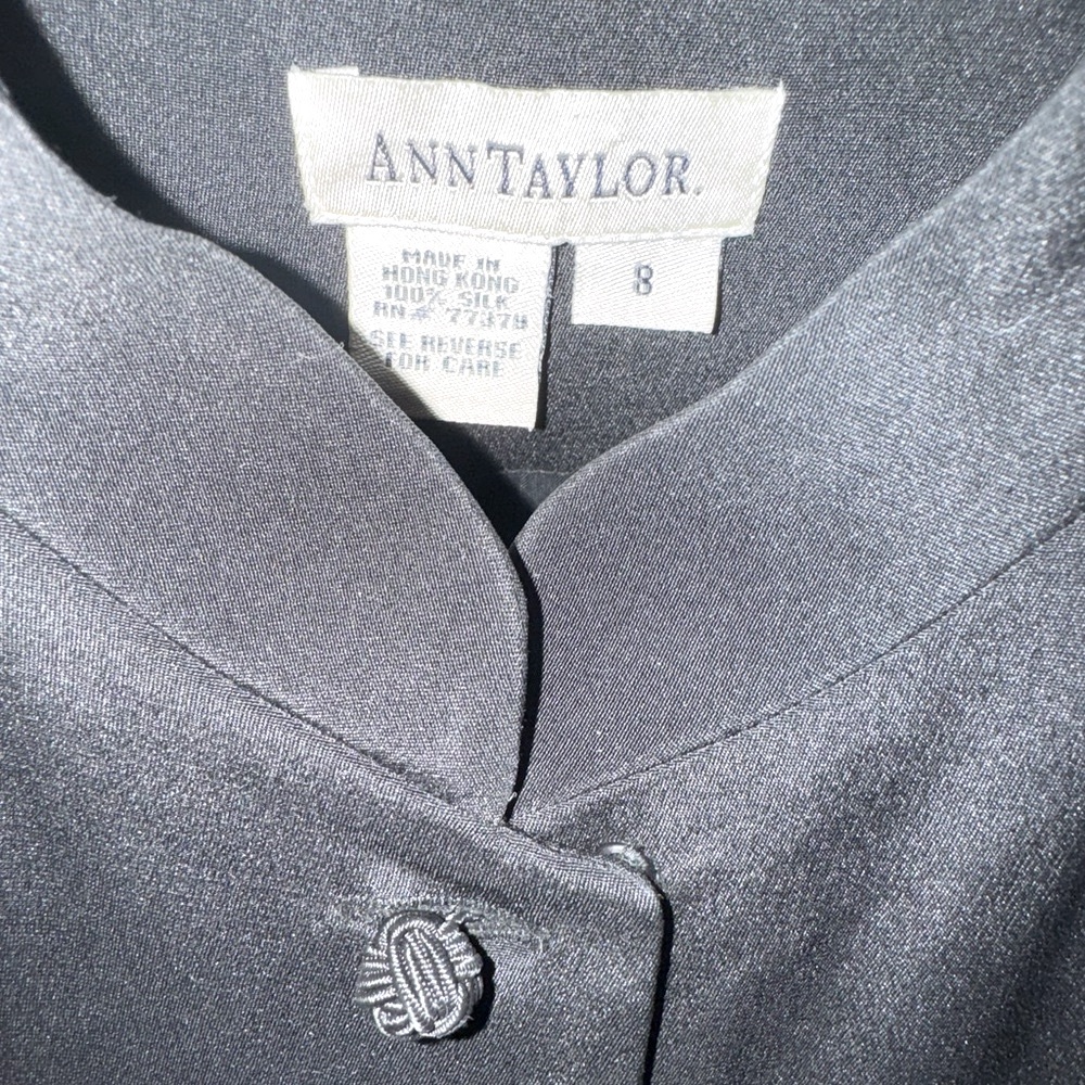 Ann Taylor VINTAGE Black 100% silk dress.